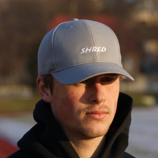 SHRED CZAPKA Z DASZKIEM SZARA