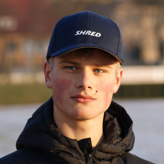 SHRED CZAPKA Z DASZKIEM GRANATOWA